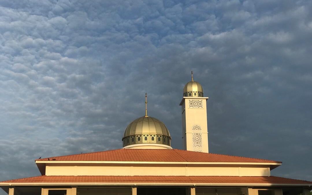 Pemandangan Masjid Prima Saujana